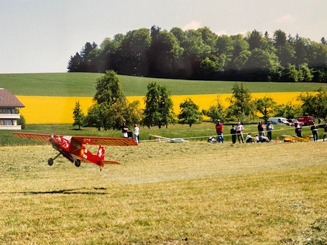 Hans im Schleppeinsatz an einem Flugtag zu Gast, ca.1996