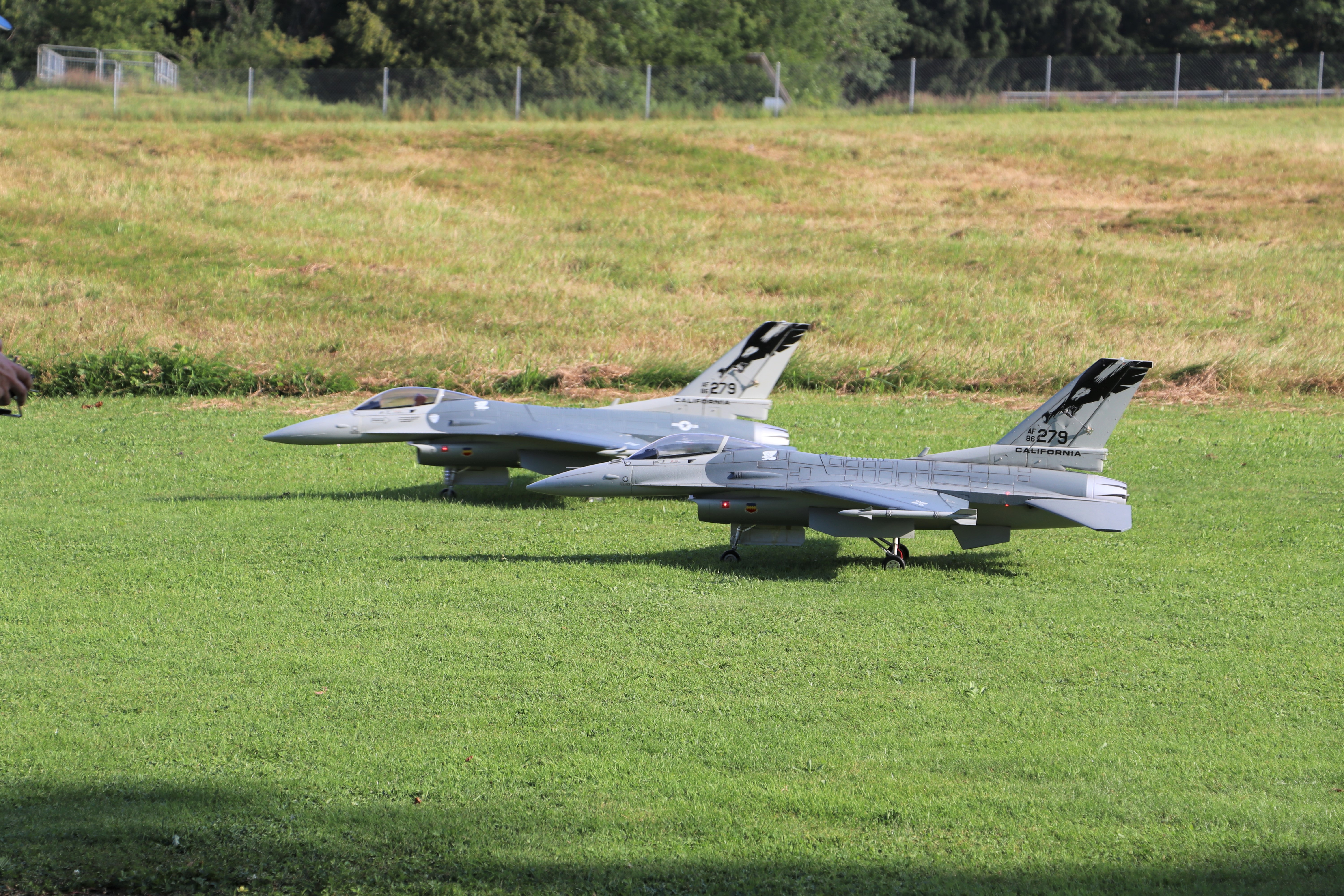 MGL F-16 Turbinenjet Staffel mit Roli und Marcel