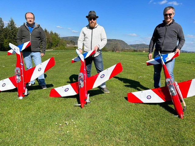 MGL Pilatus PC9 Staffel: Roli, Dominik, Marcel (Rolf, Cyrill nicht auf dem Bild)